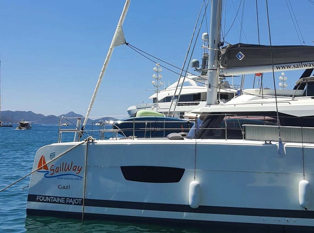 Gazi (Fountaine Pajot Isla 40): аренда катамарана без экипажа, Skopea Marina